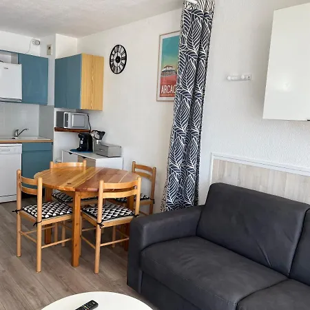 Studio Cabine Refait A Neuf , Vue Bassin Apartment
